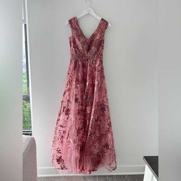 MAC DUGGAL NWT Pink Embroidered Illusion Cap Sleeve A Line Gown 4 - Picture 4 of 13